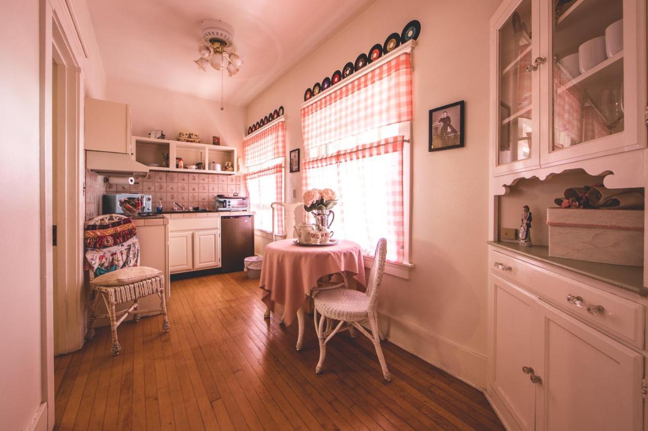 Greenway Manor บิสบี ภายนอก รูปภาพ
